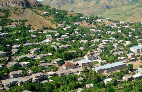 Эксперт видит угрозу национальной безопасности Армении в укрупнении общин